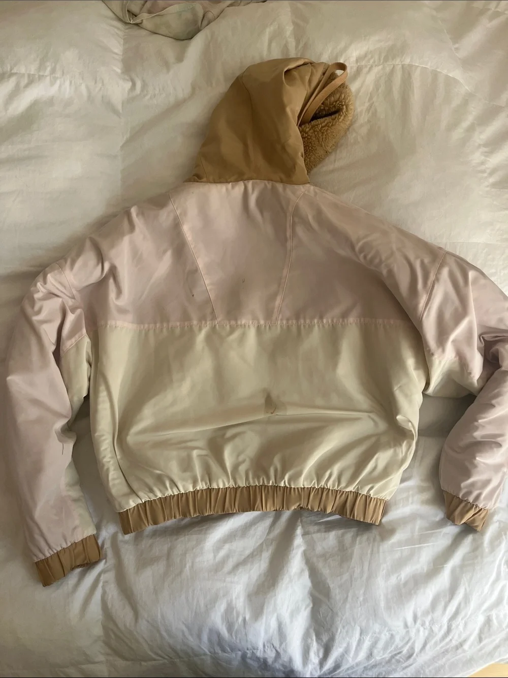 ALO Yoga Teddy Jacket in Camel Brown